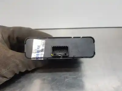 Second-hand car spare part electronic module for renault master iii furgón oem iam references 284z18966r  