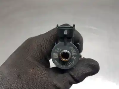 Piesă de schimb auto la mâna a doua injector pentru renault kangoo combi referințe oem iam 0445110652  h8201453073