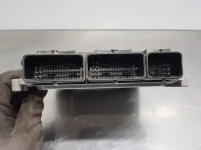 Peça sobressalente para automóvel em segunda mão centralina de motor uce por renault clio iv life referências oem iam 237104376r  0281030899