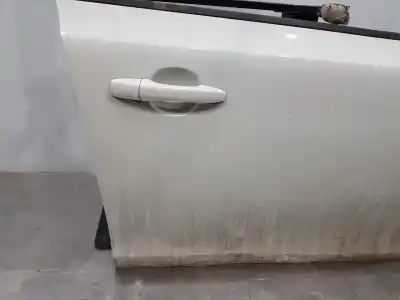 Second-hand car spare part front right door for volvo v40 momentum oem iam references 32321019  