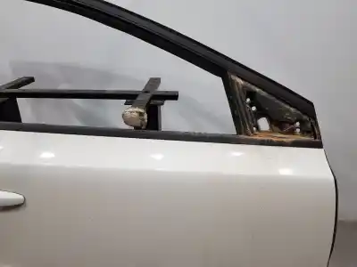 Second-hand car spare part front right door for volvo v40 momentum oem iam references 32321019  