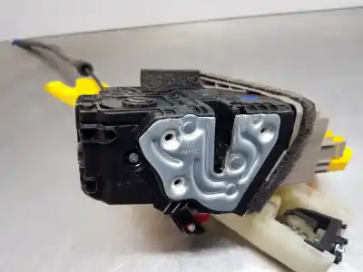 Second-hand car spare part rear right door lock for kia xceed tech oem iam references 81420j7300  