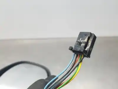 Peça sobressalente para automóvel em segunda mão espelho retrovisor direito por renault captur ii zen referências oem iam 963018492r  