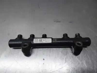 Peça sobressalente para automóvel em segunda mão RÉGUA / RAMPA DE INJETORES por FORD TOURNEO COURIER (C4A) Ambiente Referências OEM IAM 9804776780  