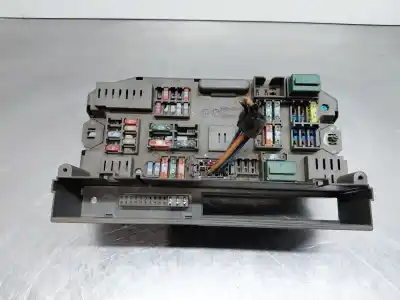 Peça sobressalente para automóvel em segunda mão caixa de fusíveis e relés por bmw x5 (e70) xdrive 30 d referências oem iam 518966010b  