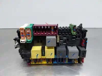 Second-hand car spare part FUSE BOX UNIT for MERCEDES-BENZ CLASE A (W176) DESIGN OEM IAM references A2469067100  