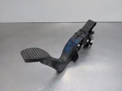 Piesă de schimb auto la mâna a doua PEDALÃ DE AMBREAJ pentru OPEL CORSA E Design LINE Referințe OEM IAM 39011432  