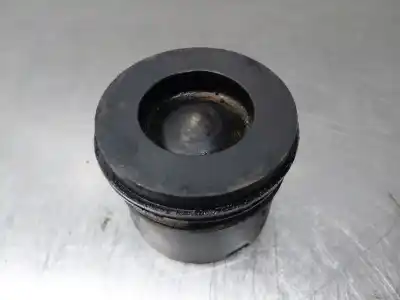 Second-hand car spare part PISTON for BMW SERIE 3 BERLINA (E90) (2004->) 2.0 320d [2.0 Ltr. - 130 kW Turbodiesel CAT] OEM IAM references 11257810825  