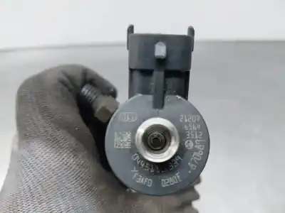 Peça sobressalente para automóvel em segunda mão injetor por peugeot 208 acces referências oem iam 0445110339  
