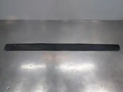 Pièce détachée automobile d'occasion JUPE LATÉRALE pour PEUGEOT 3008 Style Références OEM IAM 7009P9  