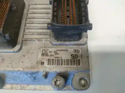 Pezzo di ricambio per auto di seconda mano CENTRALINA MOTORE per OPEL CORSA C  Riferimenti OEM IAM 55350552 0261207962 ECU-11
