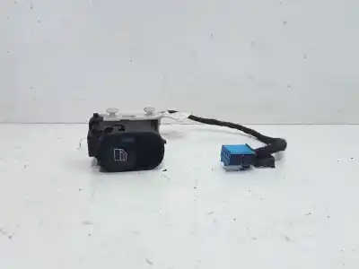 Peça sobressalente para automóvel em segunda mão BOTÃO / INTERRUPTOR ELEVADOR VIDRO DIANTEIRO DIREITO por MERCEDES-BENZ CLASE C (W203) SPORTCOUPE  Referências OEM IAM A2038200210  