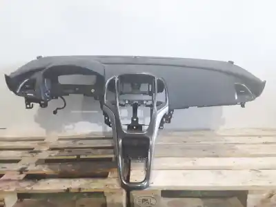 Автозапчастина б/у ПАНЕЛЬ ПРИЛАДІВ для OPEL ASTRA J (P10)  Посилання на OEM IAM 13301067  