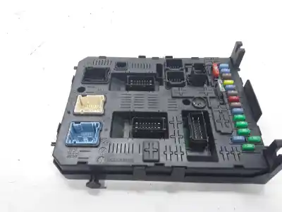Pezzo di ricambio per auto di seconda mano scatola relè/fusibili per citroen c4 i (lc_) 1.6 hdi riferimenti oem iam 281197595  bsi-1