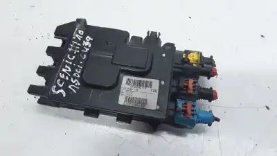 Автозапчастина б/у ЕЛЕКТРОННИЙ МОДУЛЬ для RENAULT SCÉNIC III (JZ0/1_)  Посилання на OEM IAM 243800011R 261110181444 ME-7