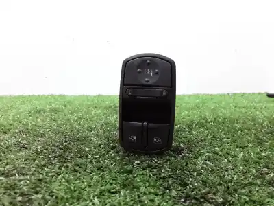 İkinci el araba yedek parçası SOL ÖN PENCERE ANAHTARI için OPEL CORSA D (S07)  OEM IAM referansları 13258521AA  