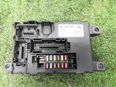 Peça sobressalente para automóvel em segunda mão caixa de fusíveis e relés por opel corsa d (s07) 1.3 cdti (l08 l68) referências oem iam 13301562  