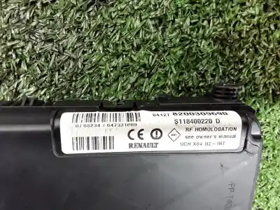 Автозапчасти б/у блок реле/предохранителей за renault scénic ii (jm0/1_) 1.6 (jm0c jm0j jm1b) ссылки oem iam 8200309690  