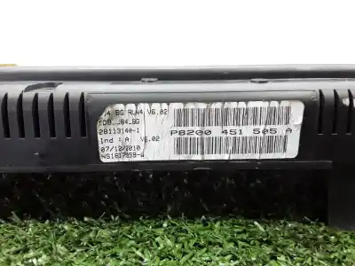 Автозапчастина б/у панель інструментів для renault scénic ii (jm0/1_) 1.6 (jm0c jm0j jm1b) посилання на oem iam 8200451505a  