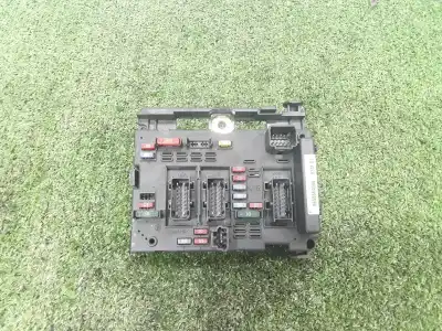 Second-hand car spare part FUSE BOX UNIT for PEUGEOT 307 (3A/C)  OEM IAM references 9650664080  