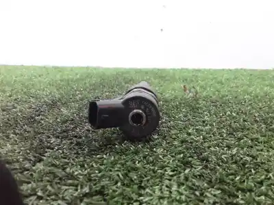 Peça sobressalente para automóvel em segunda mão INJETOR por SUZUKI SX4 (EY, GY) 1.9 DDiS 4x4 (RW 419D) Referências OEM IAM 0445110276  