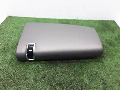 Pièce détachée automobile d'occasion BOITE À GANTS pour CITROEN C4 CACTUS 1.2 VTi 82 Références OEM IAM 958300138922  