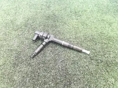 Peça sobressalente para automóvel em segunda mão INJETOR por OPEL ASTRA H (A04) 1.7 CDTI (L48) Referências OEM IAM 0445110175  