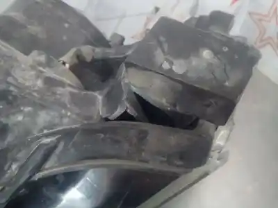 Автозапчасти б/у правая фара за toyota verso (aur2/zgr2) n47c16a ссылки oem iam 811100f18100  