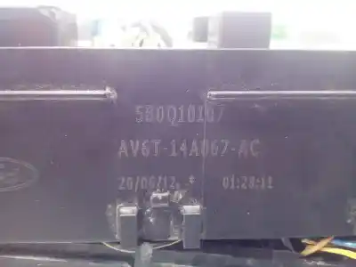 Peça sobressalente para automóvel em segunda mão CAIXA DE FUSÍVEIS E RELÉS por FORD FOCUS BERLINA (CB8)  Referências OEM IAM AV6T14A067AC  