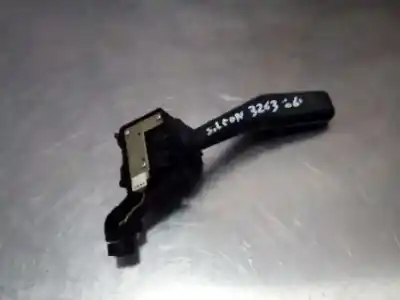 Recambio de automóvil de segunda mano de mando intermitentes para seat leon (1p1) reference referencias oem iam 1k0953513  3263