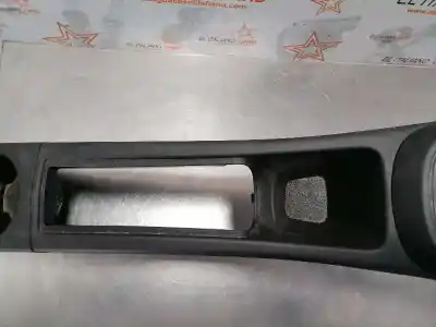 Автозапчастина б/у центральний подлокник для opel corsa e (x15) 1.4 turbo (08, 68) посилання на oem iam 460029937  