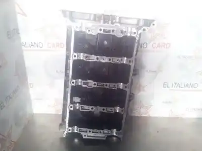 Recambio de automóvil de segunda mano de tapa balancines para peugeot boxer (328/330/333) furgón bat.3000mm 4hv referencias oem iam 9659043680  