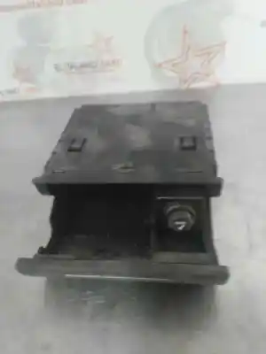 Gebrauchtes Autoersatzteil Aschenbecher zum AUDI A3 (8P1)  OEM-IAM-Referenzen   