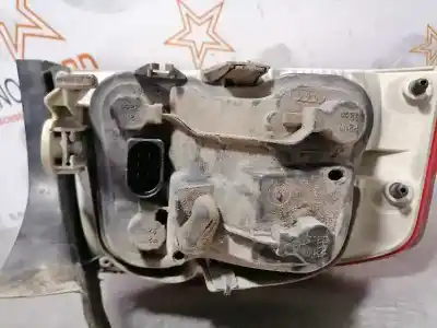 Автозапчастина б/у правий ліхтар для audi a4 b7 (8ec) 2.5 tdi посилання на oem iam   