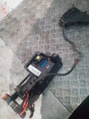 Second-hand car spare part fuse box unit for audi a8 (4e) bfm oem iam references 4e0907289  