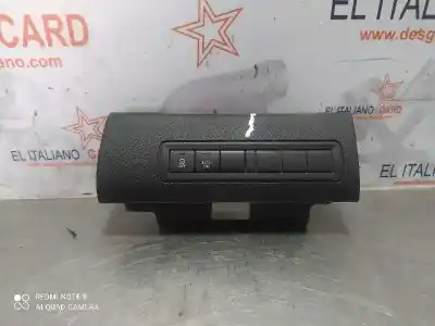 Second-hand car spare part headlights switch for peugeot 308 1.6hdi 9h05 112cv 6velocidades oem iam references 9807241077  