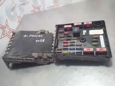 Second-hand car spare part fuse box unit for volkswagen passat berlina (3c2) d-bkp oem iam references l006333703030309