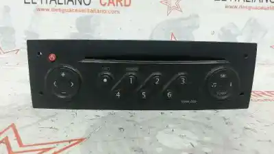 Pezzo di ricambio per auto di seconda mano IMPIANTO AUDIO / RADIO CD per RENAULT MEGANE II SEDÁN (LM0/1_)  Riferimenti OEM IAM 8200256141  