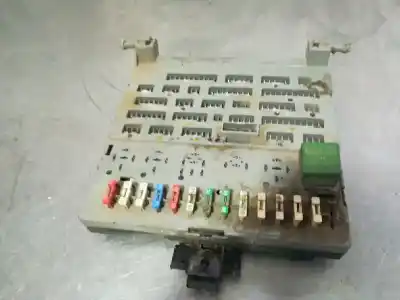 İkinci el araba yedek parçası RÖLE/SIGORTA KUTUSU için PEUGEOT 205 BERLINA  OEM IAM referansları   