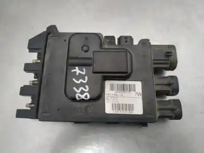 Pièce détachée automobile d'occasion BOÎTES À FUSIBLES pour RENAULT FLUENCE  Références OEM IAM 243800011R  