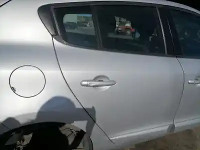 Piesă de schimb auto la mâna a doua USA SPATE DREAPTA pentru RENAULT MEGANE III BERLINA 5 P  Referințe OEM IAM 821001172R  