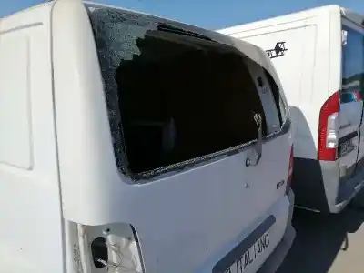 Gebrauchtes Autoersatzteil heckklappe zum mercedes-benz vito marco polo (638) d611980 oem-iam-referenzen   