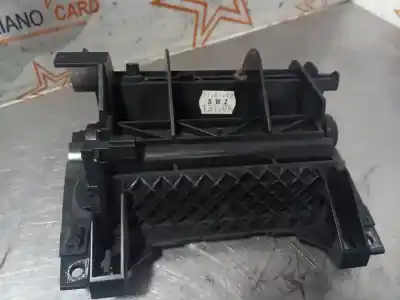Автозапчастина б/у попільничка для audi a4 b7 (8ec) 3.2 fsi посилання на oem iam 8e0857951  
