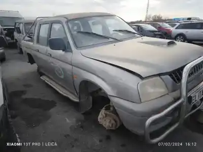 Автозапчасти б/у дверь задняя правая за mitsubishi l200 (k70) 4d56-td ссылки oem iam 