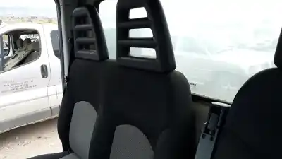 Автозапчастина б/у передне праве сиділо для iveco daily camión f1ae0481e4 посилання на oem iam   
