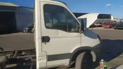 Second-hand car spare part front right door for iveco daily camión f1ae0481e4 oem iam references 