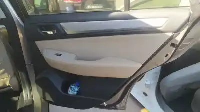Peça sobressalente para automóvel em segunda mão forra / revestimento da porta traseira direita por subaru outback (b15) ee20 referências oem iam 