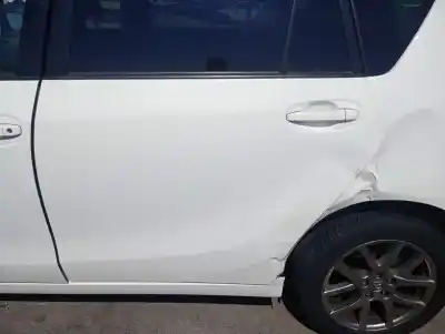 Автозапчастина б/у двері задні ліві для toyota verso (aur2/zgr2) n47c16a посилання на oem iam   