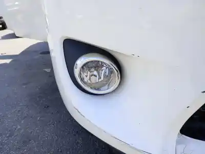 Автозапчастина б/у правий протитуман для toyota verso (aur2/zgr2) n47c16a посилання на oem iam 