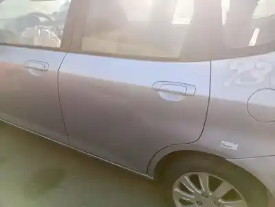 Автозапчасти б/у ЗАДНЯЯ ЛЕВАЯ ДВЕРЬ за HONDA JAZZ (GD1/5)  ссылки OEM IAM   